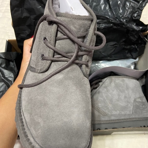 UGG SOLD - Picture 3 of 4